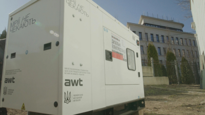 "Мрії не чекають": АВТ Баварія допомагає дитячим футбольним школам тренуватися навіть під час блекаутів