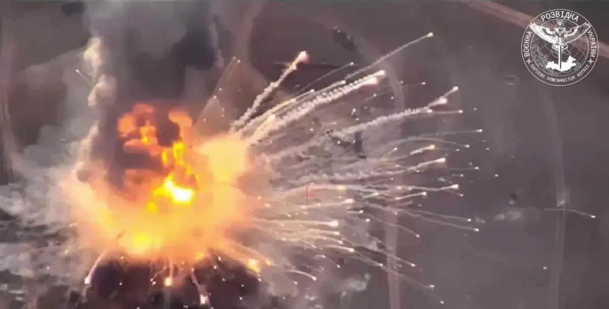 The moment a Russian S-400 system is destroyed by a Ukrainian Neptune missile.