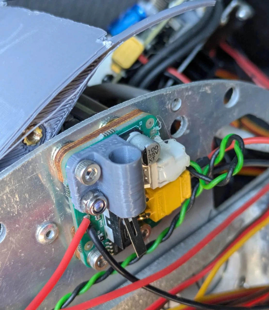The device for triggering the warhead in the Molniya
