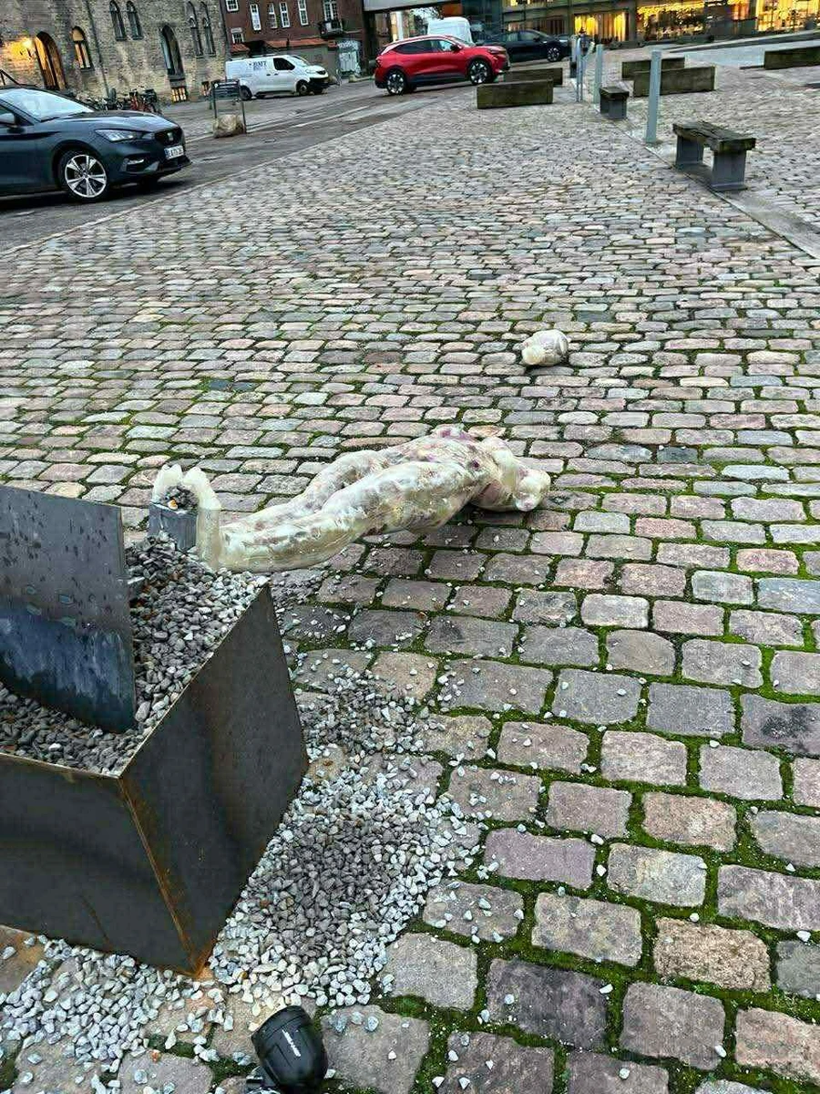 The destroyed sculptures