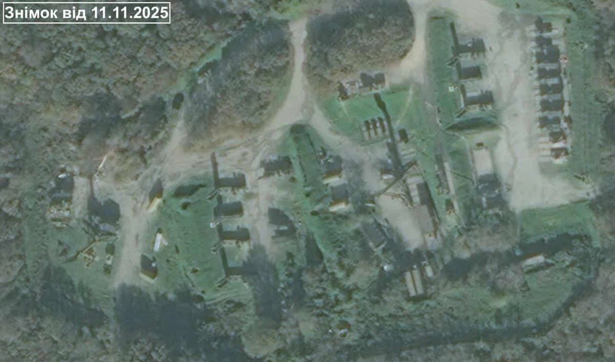 Radars and launchers in Novorossiysk on 11 November 2025, before the drone strike.