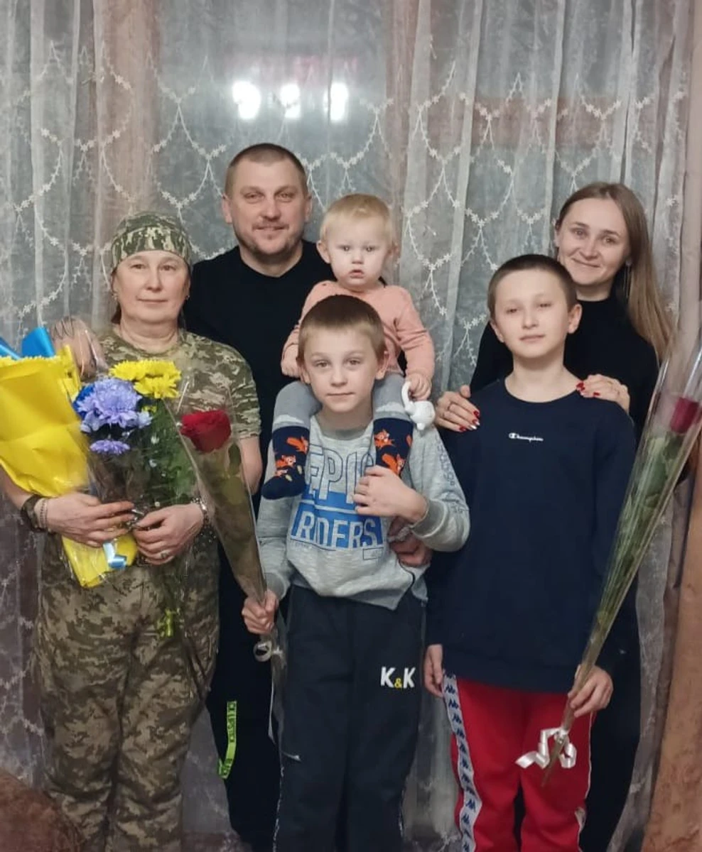 Кіборг із родиною. В Зої Ковалець троє онуків – усі хлопчики