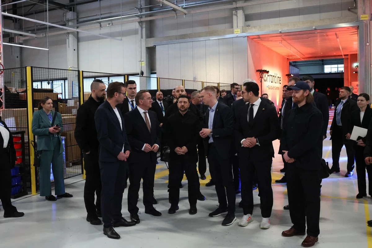 The delegation is touring the QFI production site in Germany