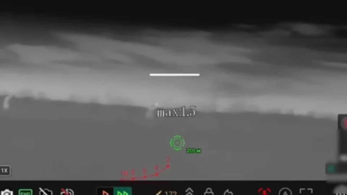 A Droid TW‑12.7 ground drone from the Special Operations Centre Alpha of Ukraine's Security Service in action against Russian infantry