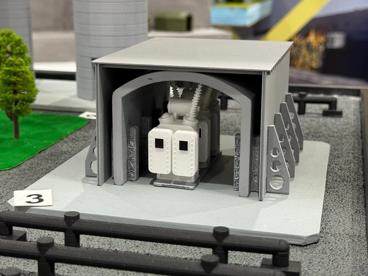 Model of the double-layer Citadel shelter for transformer protection. Photo: Oboronka