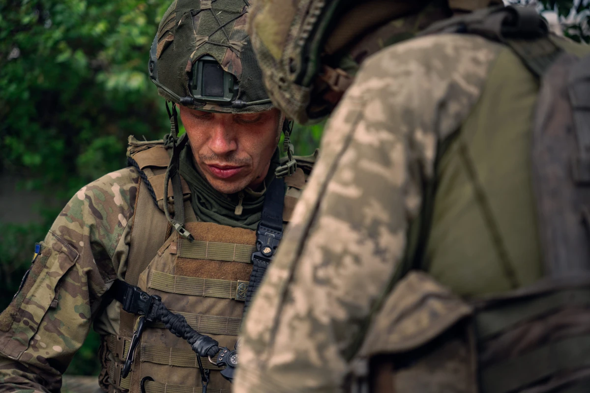 Павло Артист Гольченко із побратимом