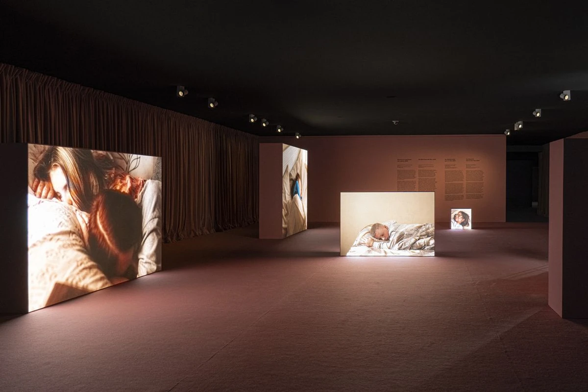 You shouldn’t have to see this by Roman Khimei and Yarema Malashchuk, Pedagogies of war installation view