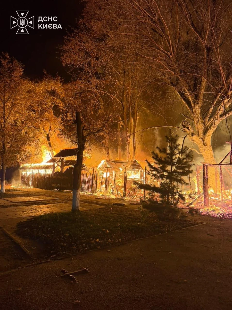 З вечора Росія била балістикою / Фото ДСНС Києва