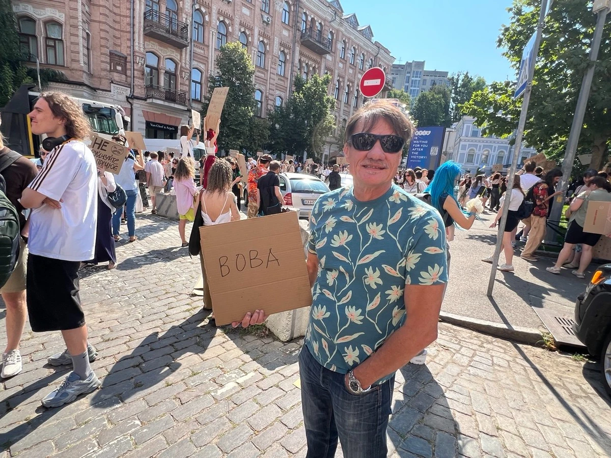 Художник Сергій Захаров хоче жити в країні, де не ухвалюють інфантильних рішень