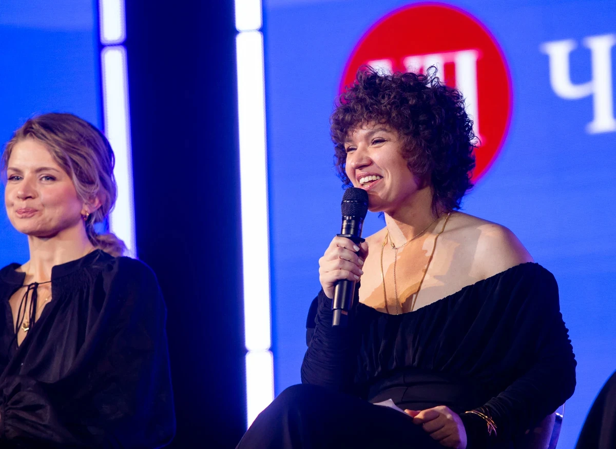 Kateryna Bezsudna and Ksana Nechyporenko