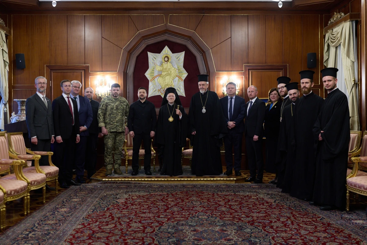 The Ukrainian delegation meeting with Patriarch Bartholomew in Istanbul.