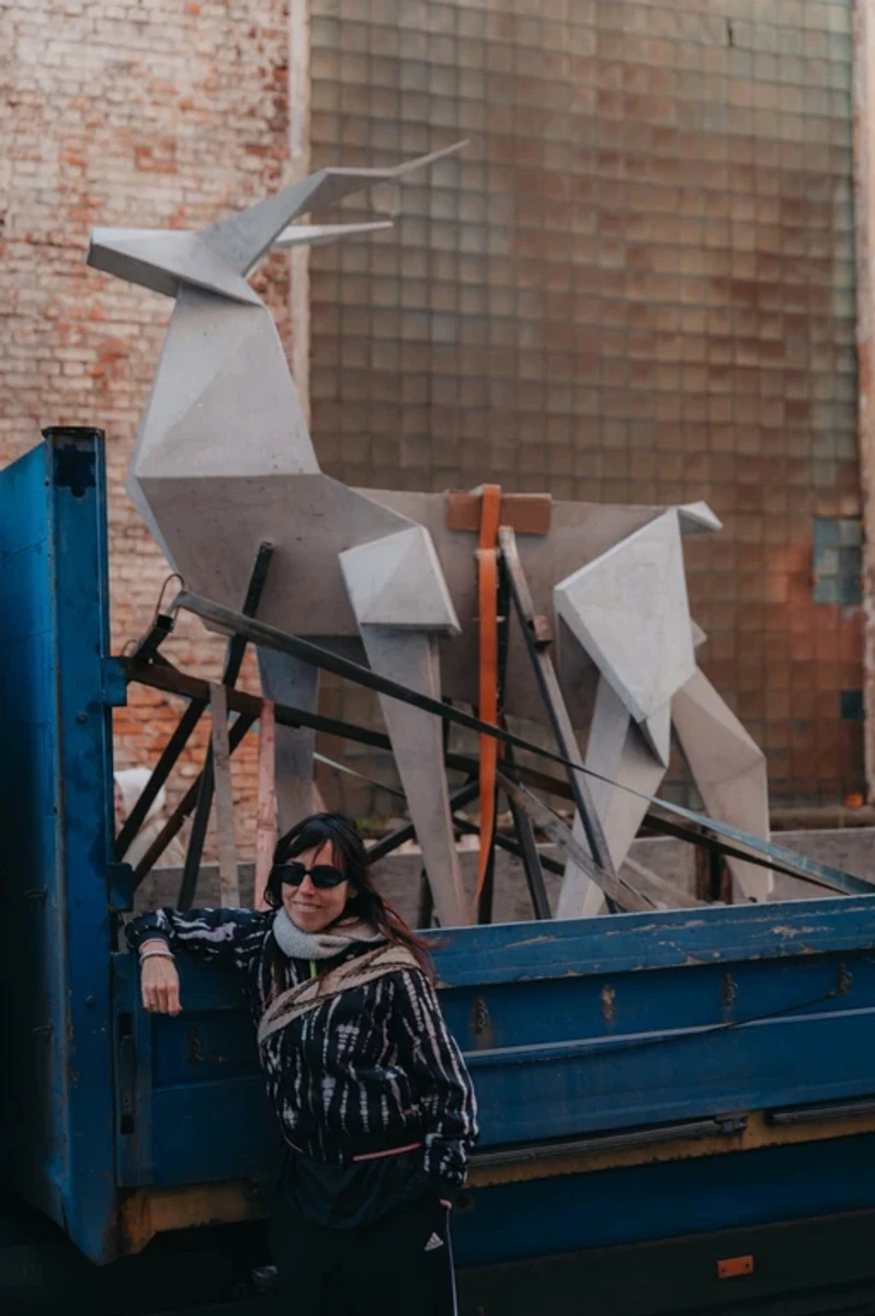 Zhanna Kadyrova and Origami Deer.