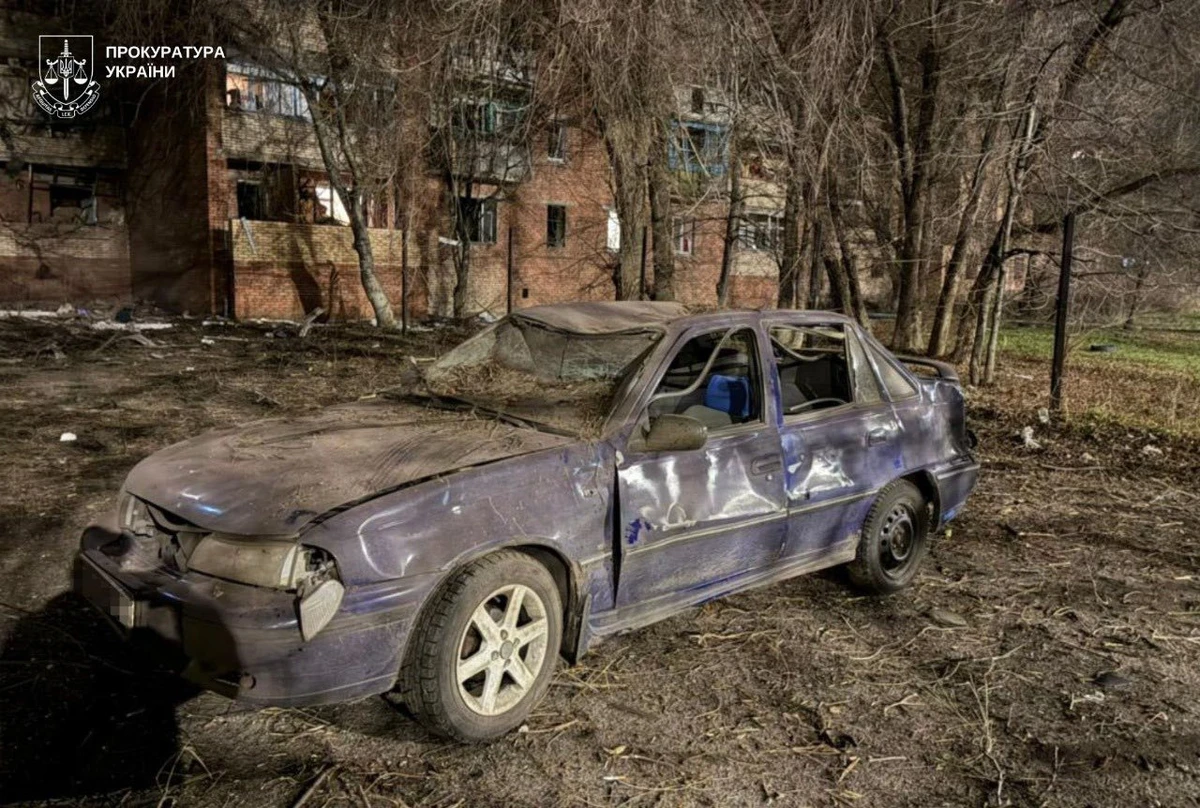 наслідки обстрілу Слов'янська 6 грудня, фото прокуратури