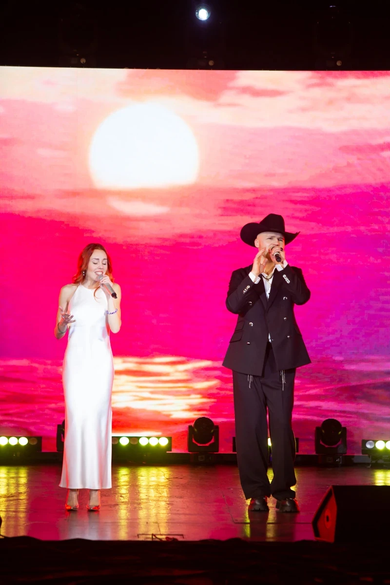 Vlad Darwin and Olena performing together