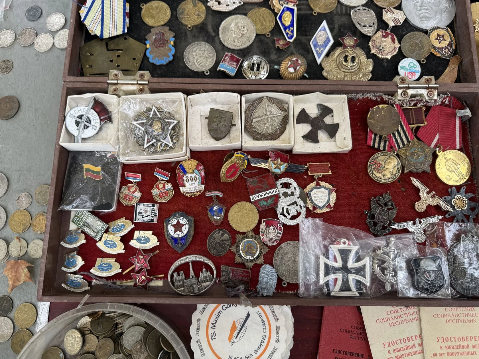 Прилавок із радянськими артефактами