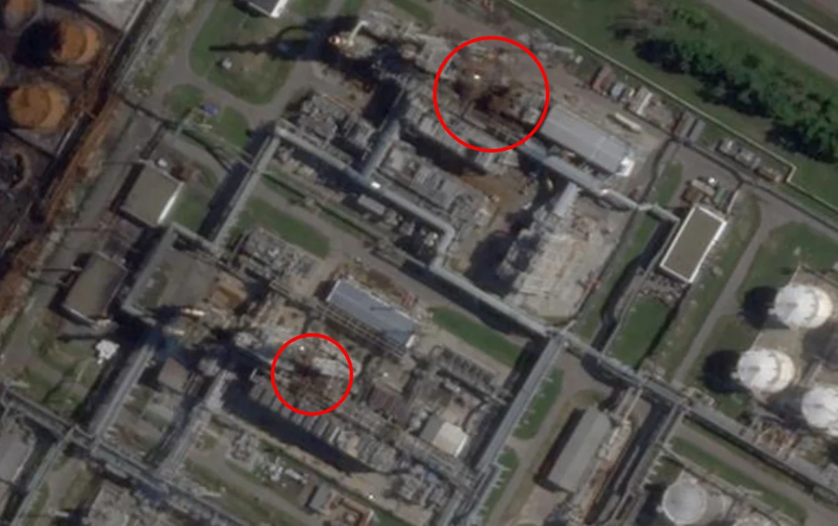 Satellite images showing damage at the Novoshakhtinsk Oil Refinery