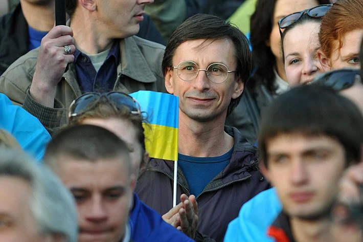 Юрий Шаповалов: У каждого региона есть свои особенности. Но это не повод для раскола. Наоборот, это должно делать Украину более интересной. Надо учитывать все эти нюансы, изучать, уважать, но нельзя делать на них политику