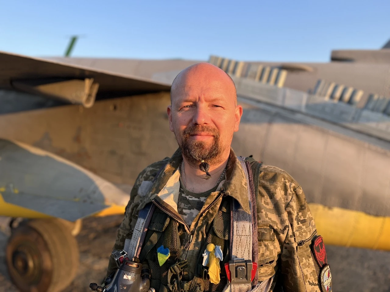 Ігор Пархоменко: Мені завжди пропонували посади, пов'язані із підвищенням. Але я розумів одне. Там, де керівна посада, про льотну роботу можна забути