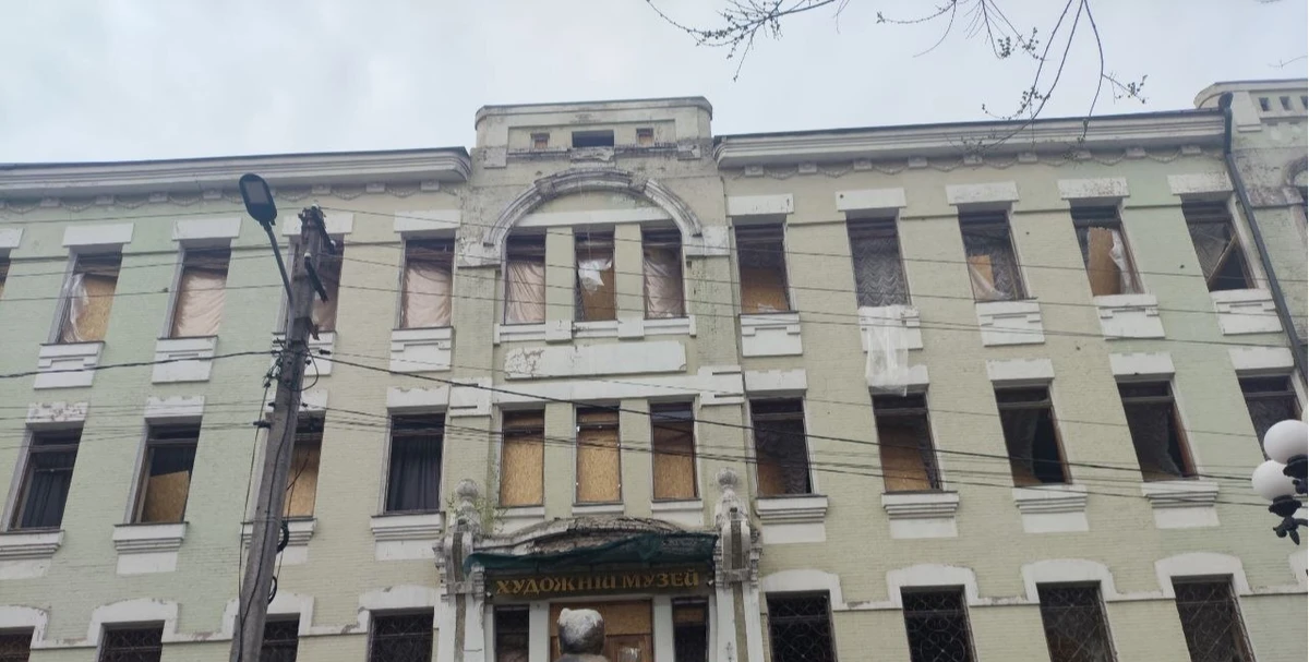 Damaged building of the Dnipro Art Museum.