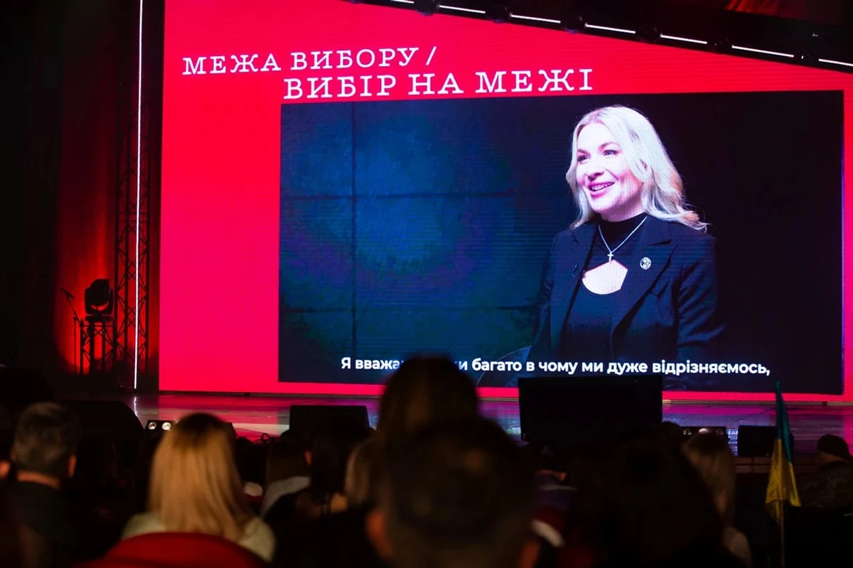 Meaghan Mobbs mentioned that she herself comes from a military family. Her father is Keith Kellogg, the US President's special envoy, whose visits to Kyiv are much loved by everyone