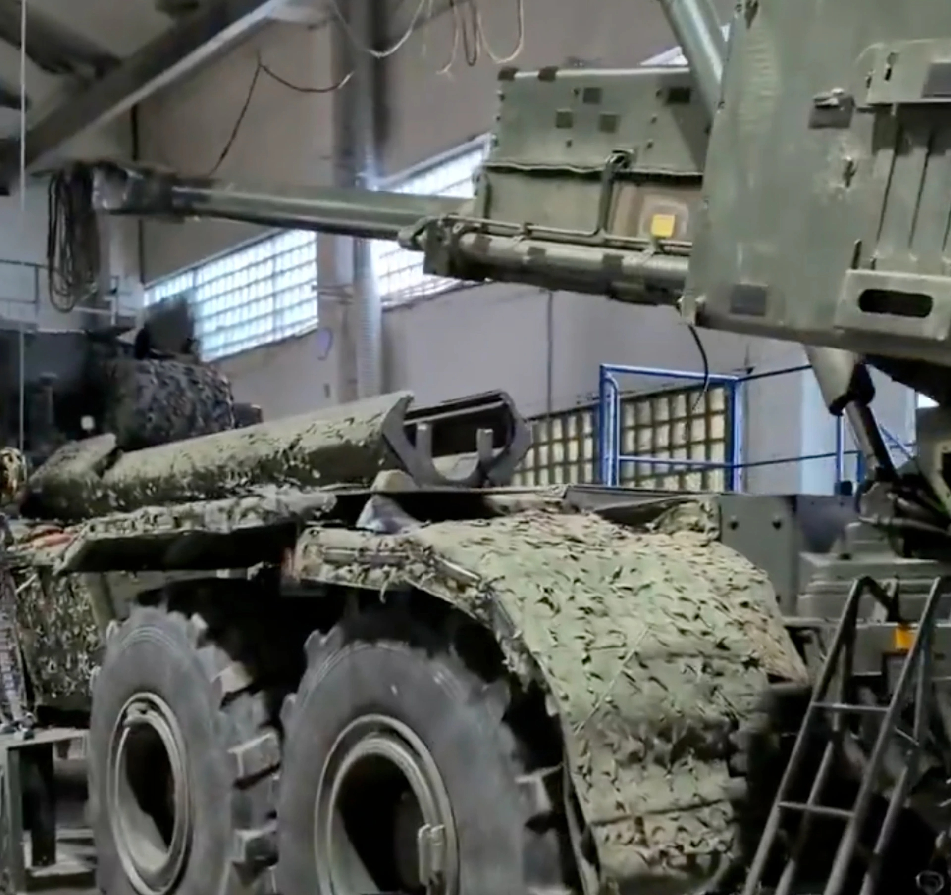 UK posts footage of its military repair workshops in Ukraine for first time
