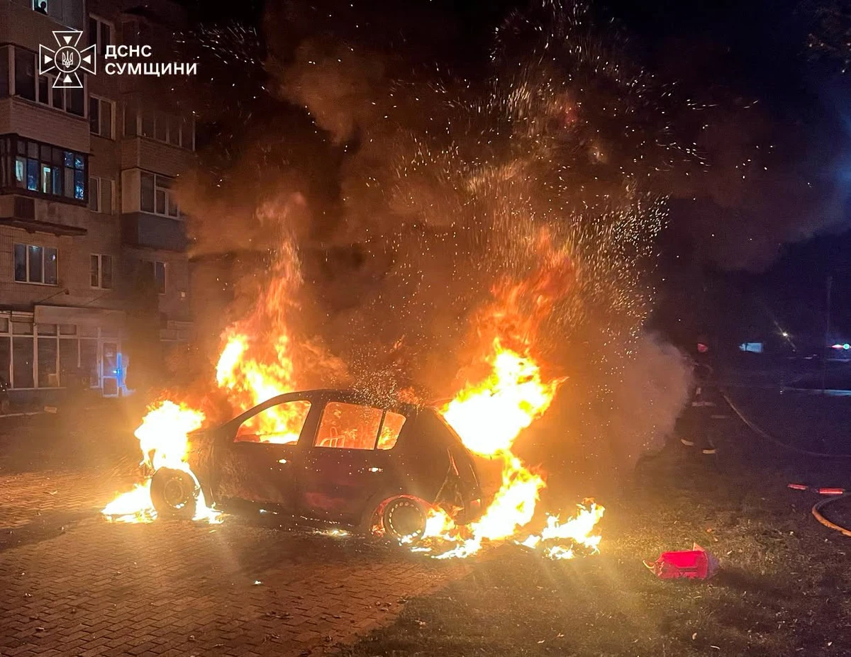 У Сумах ворог атакував цивільний транспорт