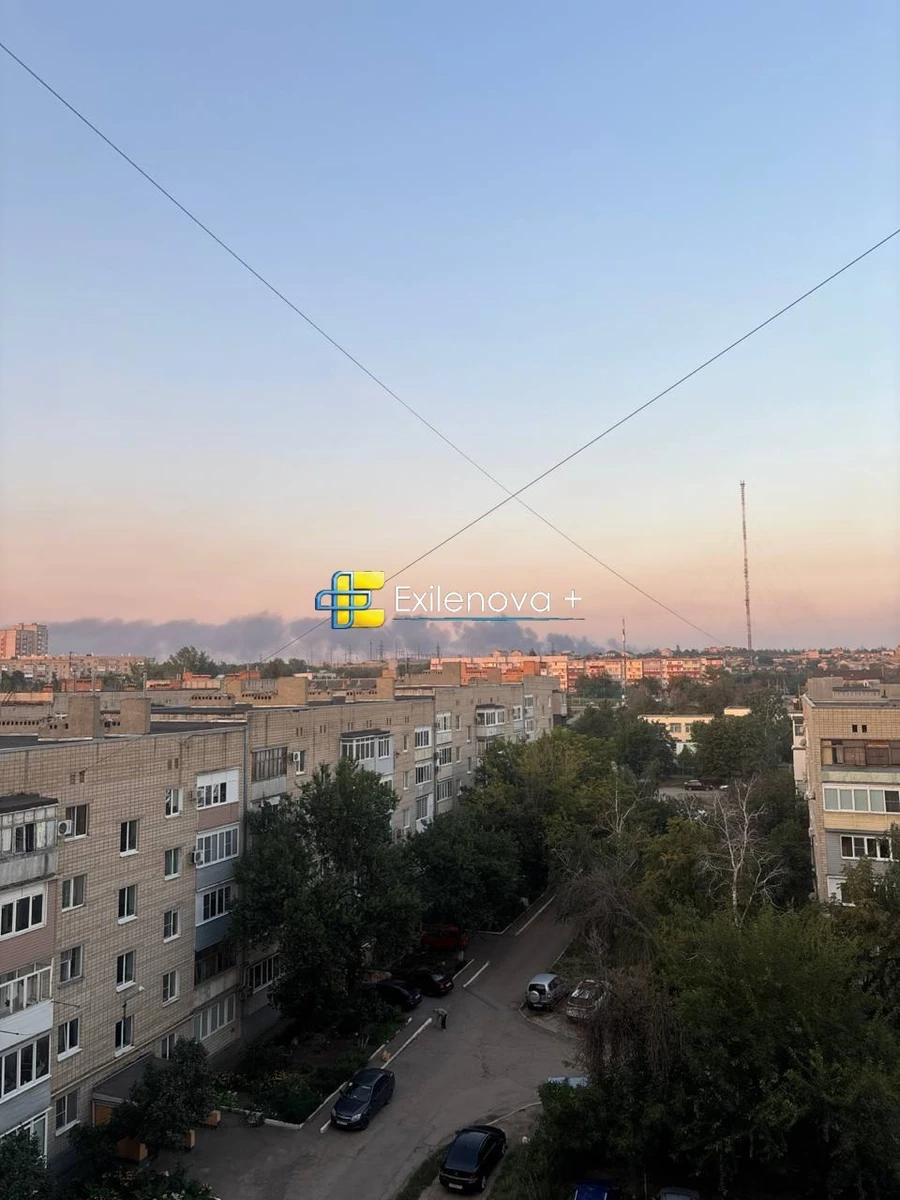 Пожежа в Каменську-Шахтинському після атаки 24 серпня. Фото: Telegram-канал Exilenova+