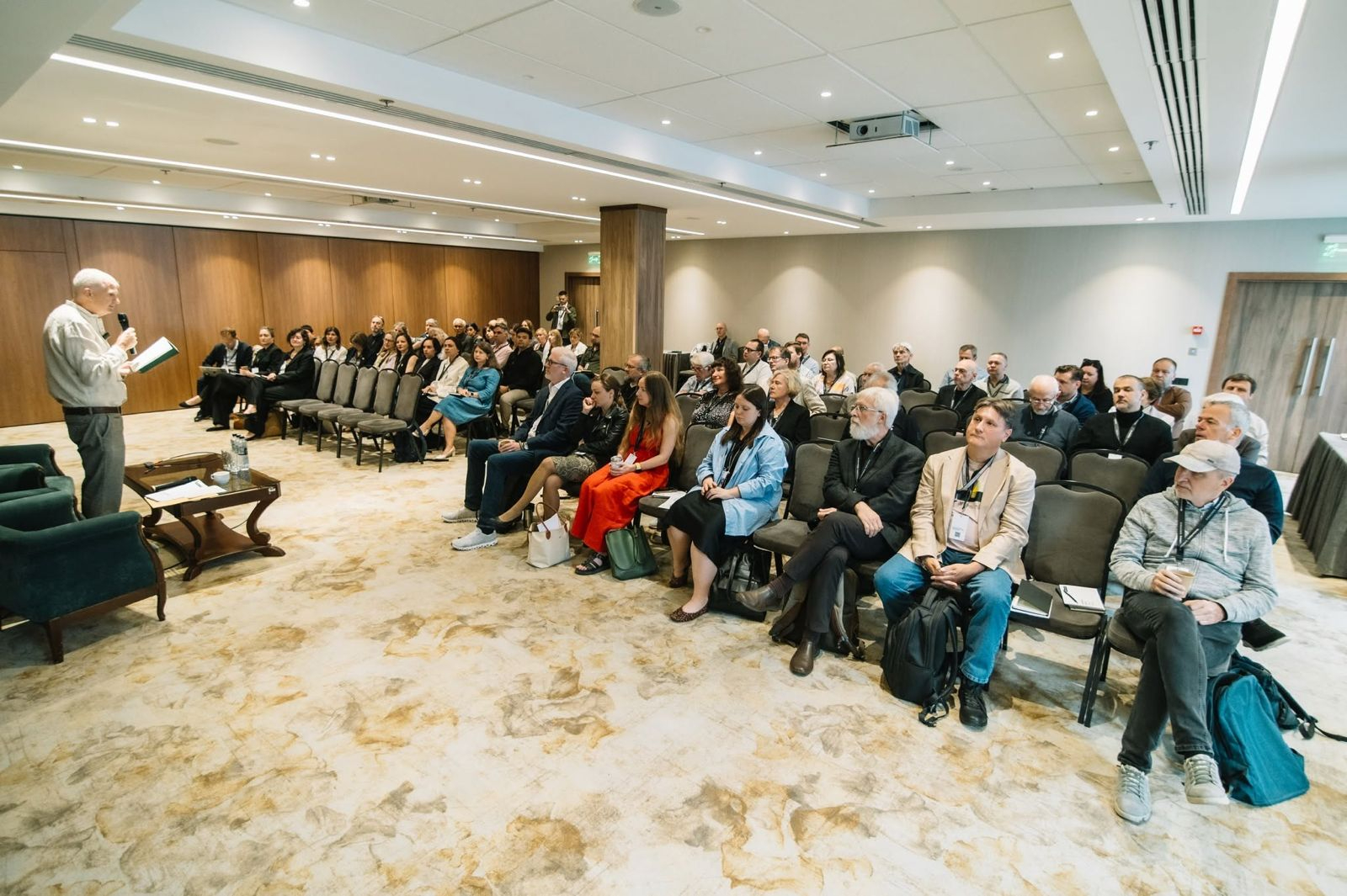 Ukraine’s history as part of world history: What 200 researchers led by Timothy Snyder are creating
