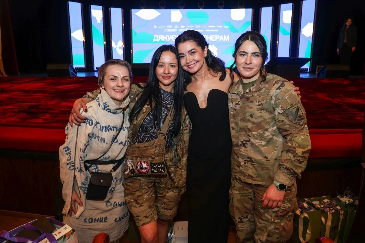 Natalka Humeniuk, Yana Hrover, Sevgil Musaieva and Oksana Pasichko