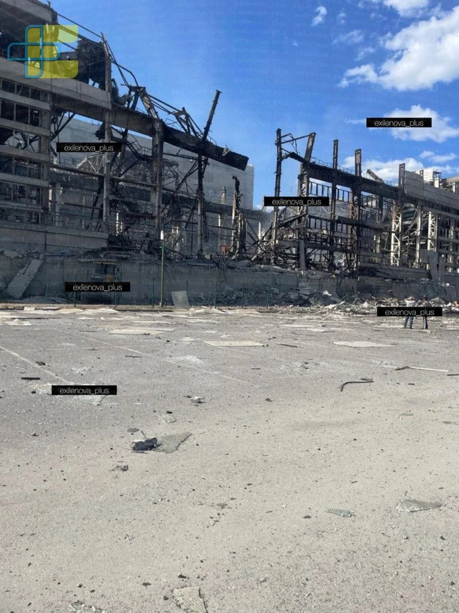 Danos causados ​​por ataques de mísseis de cruzeiro FP-5 Flamingo na fábrica Titan-Barrikady em Volgogrado