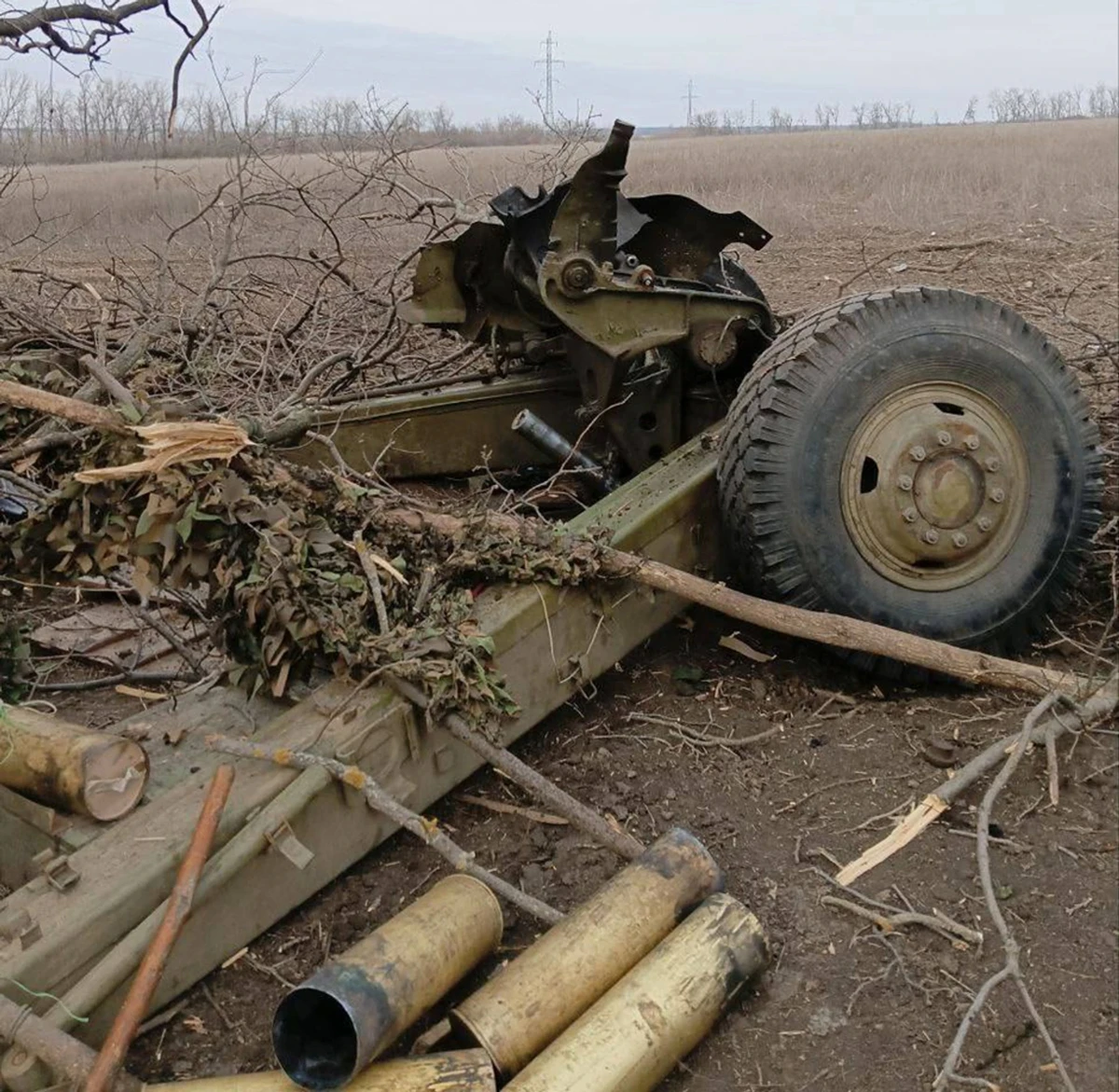 A Russian D-20 howitzer with a ruptured barrel.