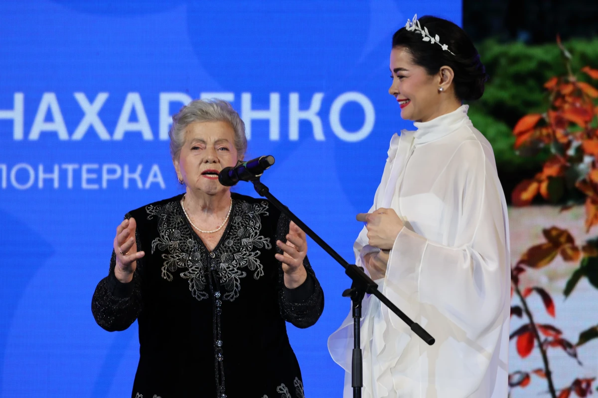 Надія Знахаренко – трояндова волонтерка з Херсона