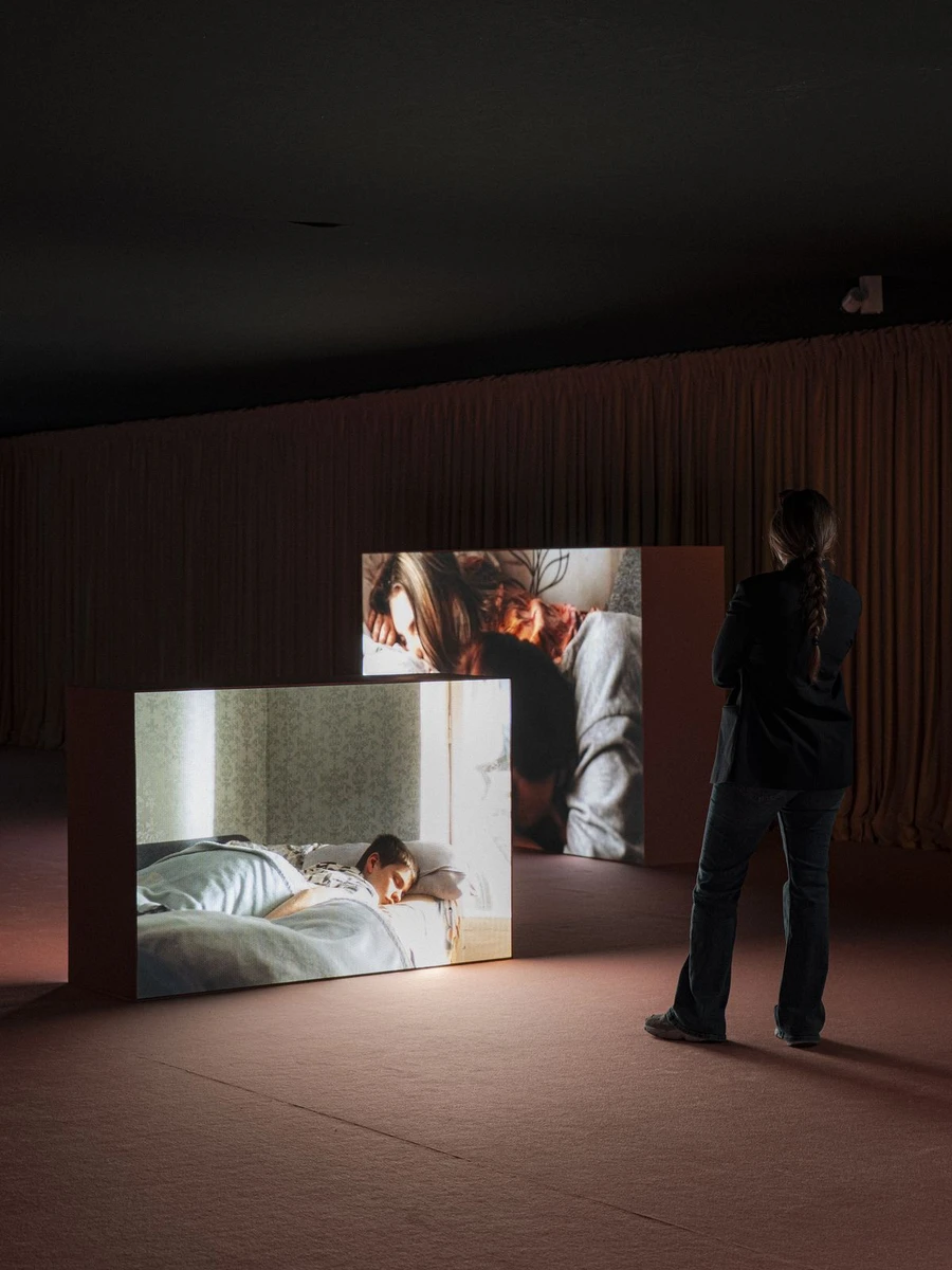 You shouldn’t have to see this by Roman Khimei and Yarema Malashchuk, Pedagogies of war installation view