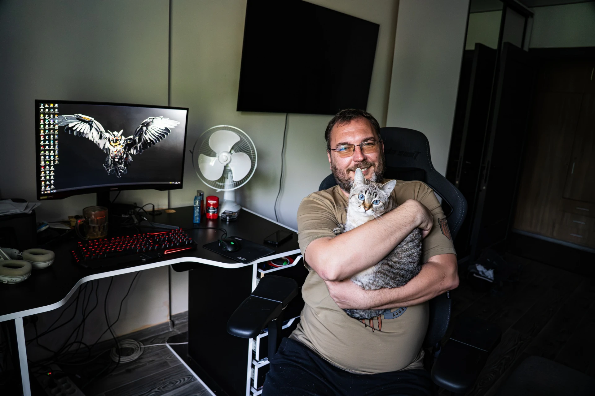 Mykola Ivanchenko's cat Rusya, who appeared in his flat shortly after Aleksyuk's death. Photo: Natalie Berry