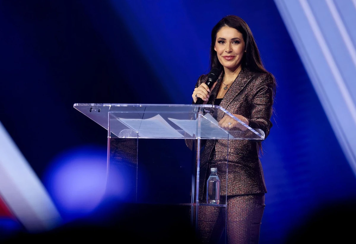 Анна Пауліна Луна