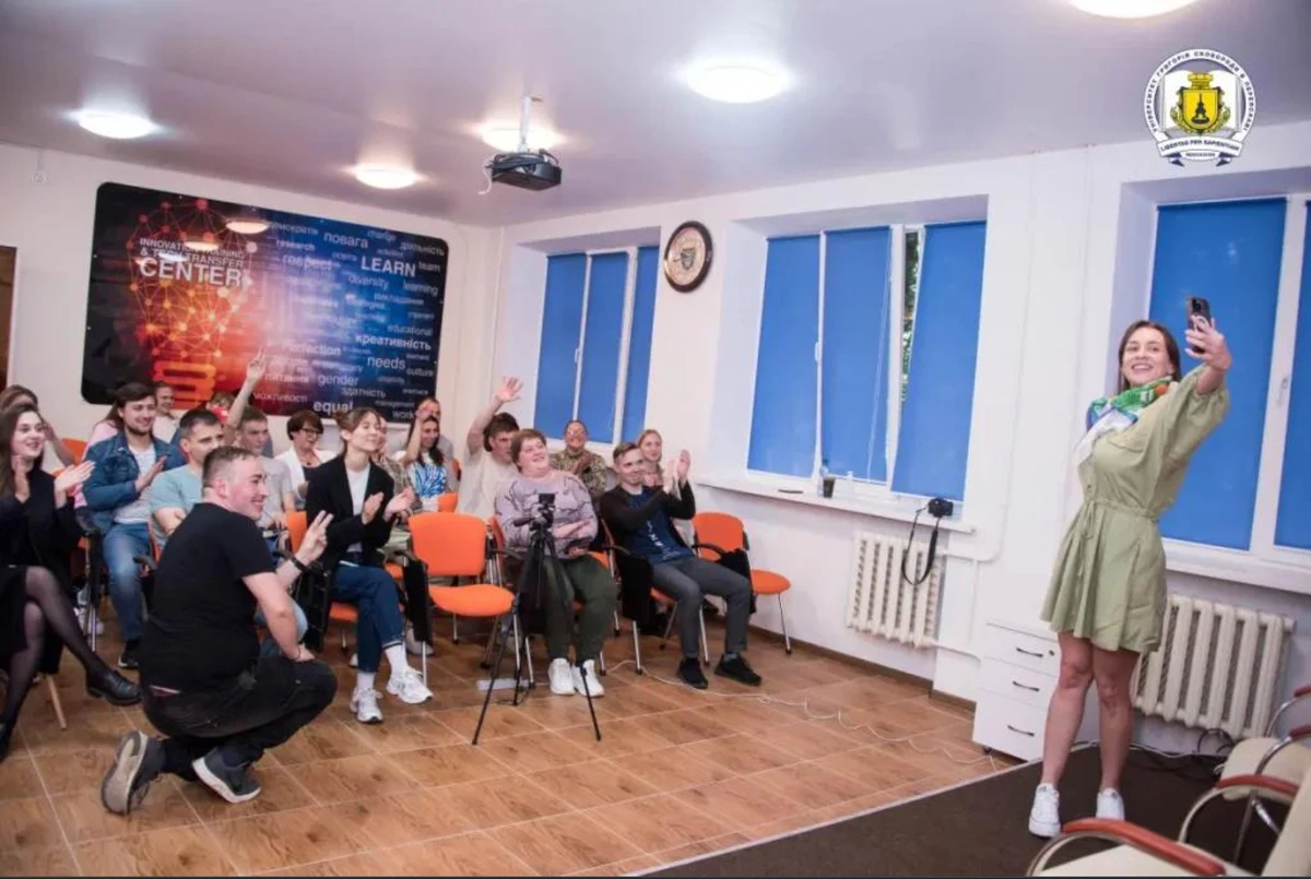 Зустріч студенства з порноакторкою в університеті Григорія Сковороди в Переяславі