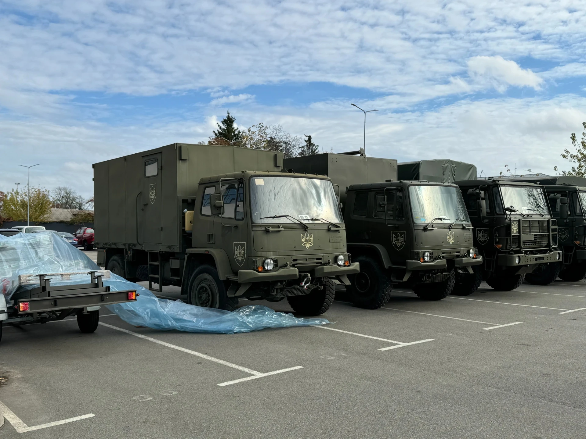 Superstructures are mounted on Leyland DAF chassis purchased in Europe.