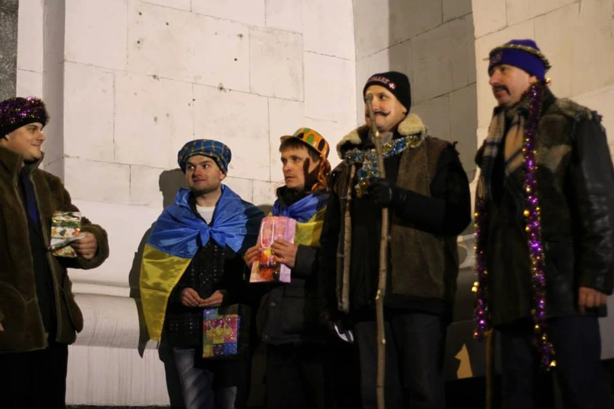 Учасники вертепу на луганському Євромайдані в 2014 році
