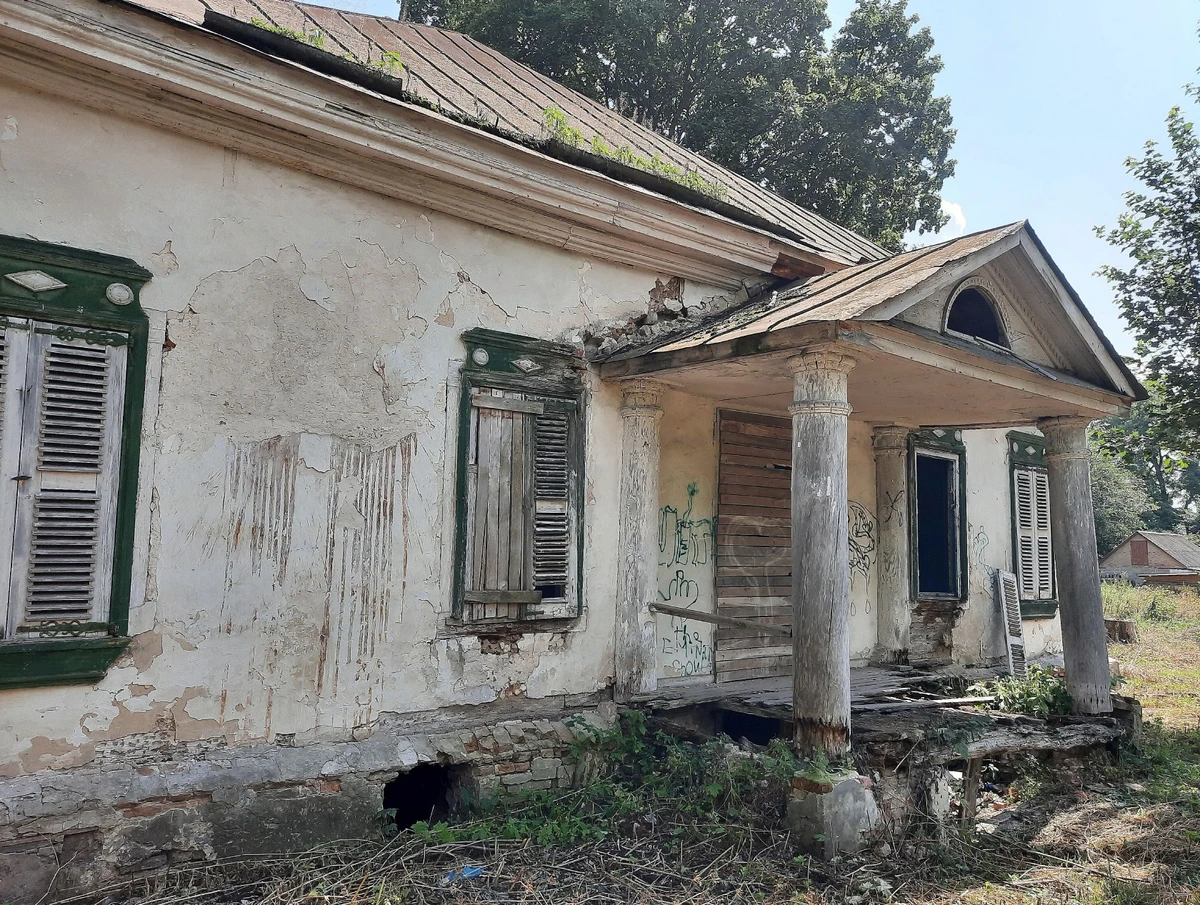Садиба Покорщина в Козельці – залишки одного з родинних маєтків козацького роду Розумів на Чернігівщині