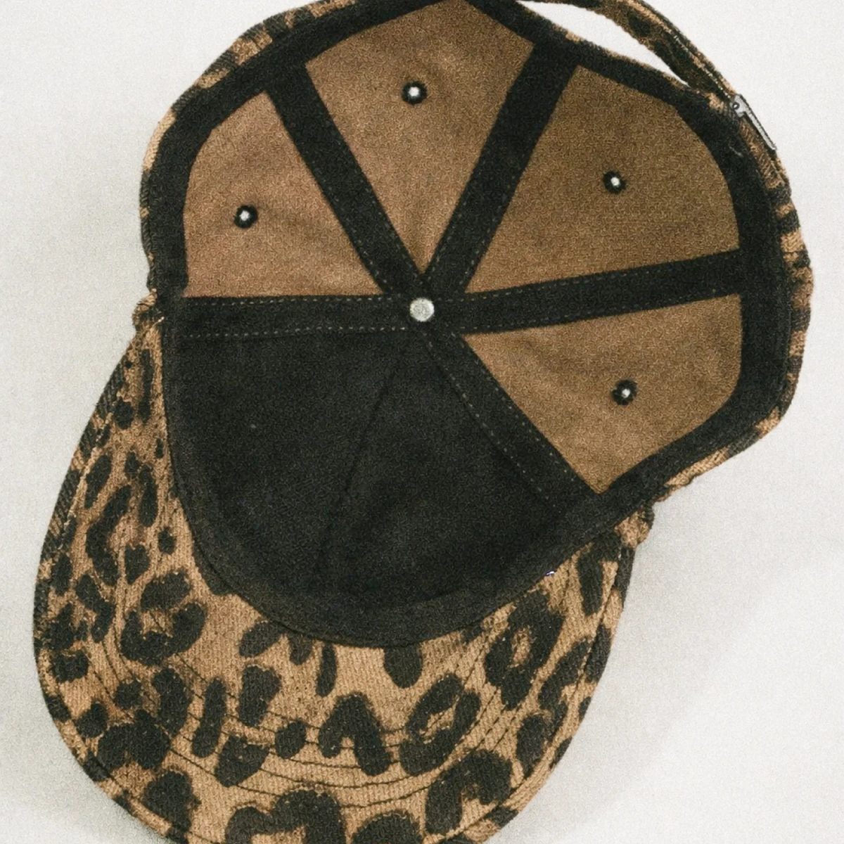 Прийшла весна – леопард повертається. Новий тираж дропу Не знімати від УП та DAMIRLI