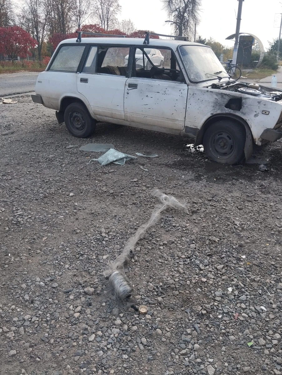 Поврежденный автомобиль в Золочеве. Фото: Виктор Коваленко