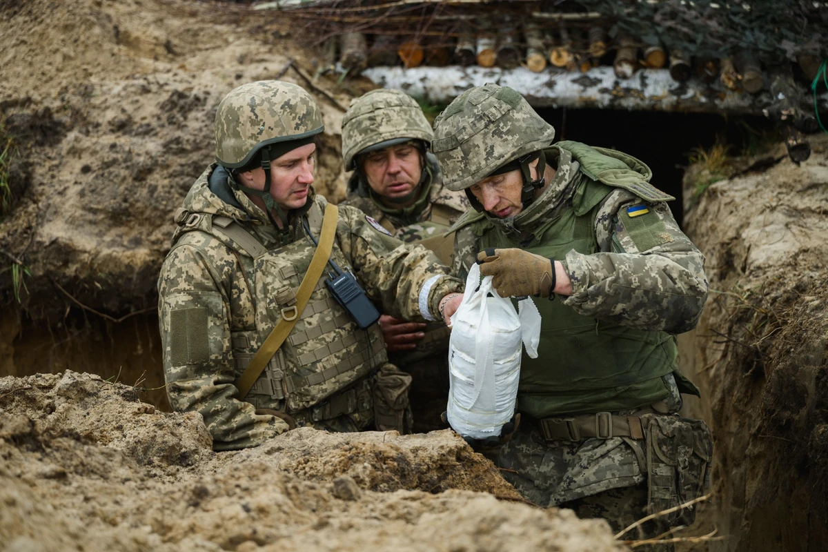A bag propellant charge for firing.