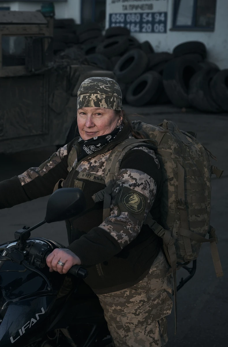 Кіборг: Я збираю колекцію магнітів з усіх українських міст, де ще не була. Мрію після війни побудувати маршрут за цими магнітами. Хочу об'їхати всі обласні центри, крупні й невеликі міста України