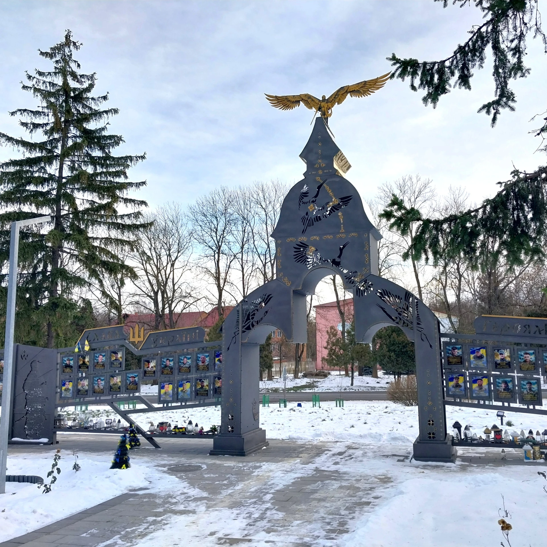 Мемориал героям Бурштынской громады, погибшим в российско-украинской войне