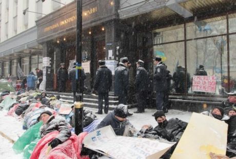 Фото cо старницы Евромайдан в Facebook