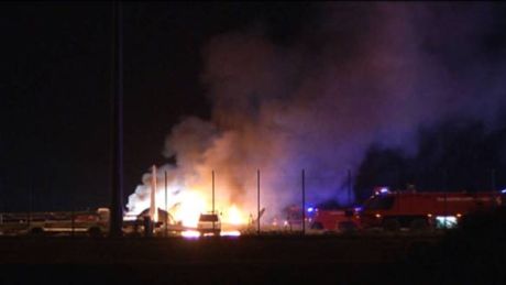 Украинский самолет Ан-12 сгорел при взлете в Лейпциге. Фото Bild.de Украинский самолет Ан-12 сгорел при взлете в Лейпциге. Фото Bild.de