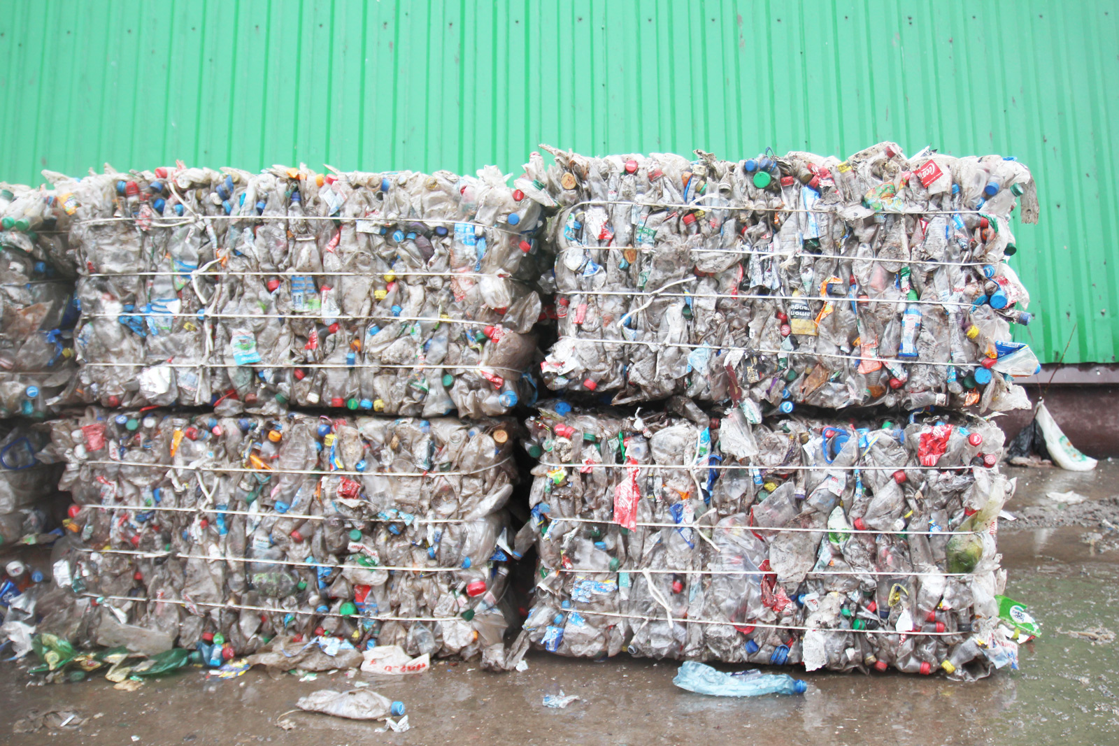 pet plyaschky presovani