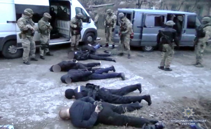 Задержание фейковых полицейских