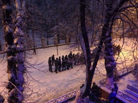 Беркут на вулиці Богомольця, фото УП Беркут на вулиці Богомольця, фото УП