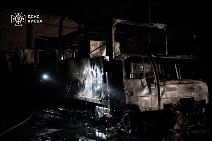 Үлкен қайықтағы секс